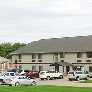 Heartland Hotel & Suites